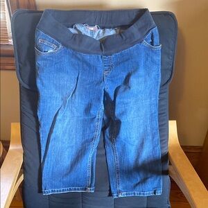 Blue capri length Maternity Jeans with Stretch Panel